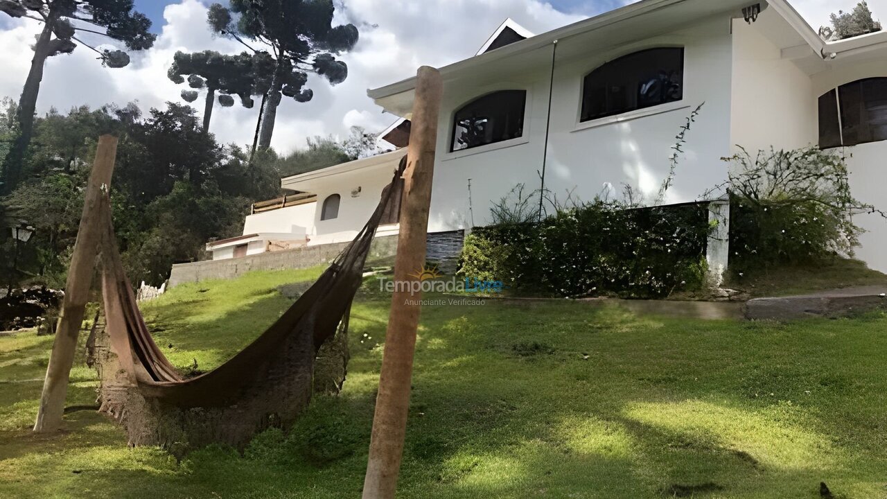 Casa para aluguel de temporada em Campos do Jordão (Jardim do Pai)