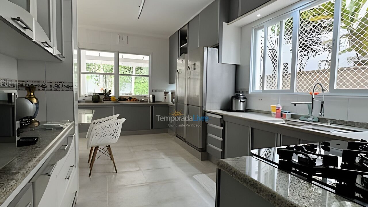 Casa para alquiler de vacaciones em Bertioga (Praia de São Lourenço)