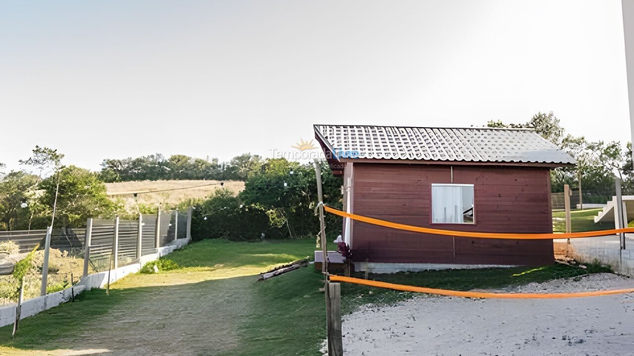Casa para aluguel de temporada em Imbituba (Praia de Ibiraquera)