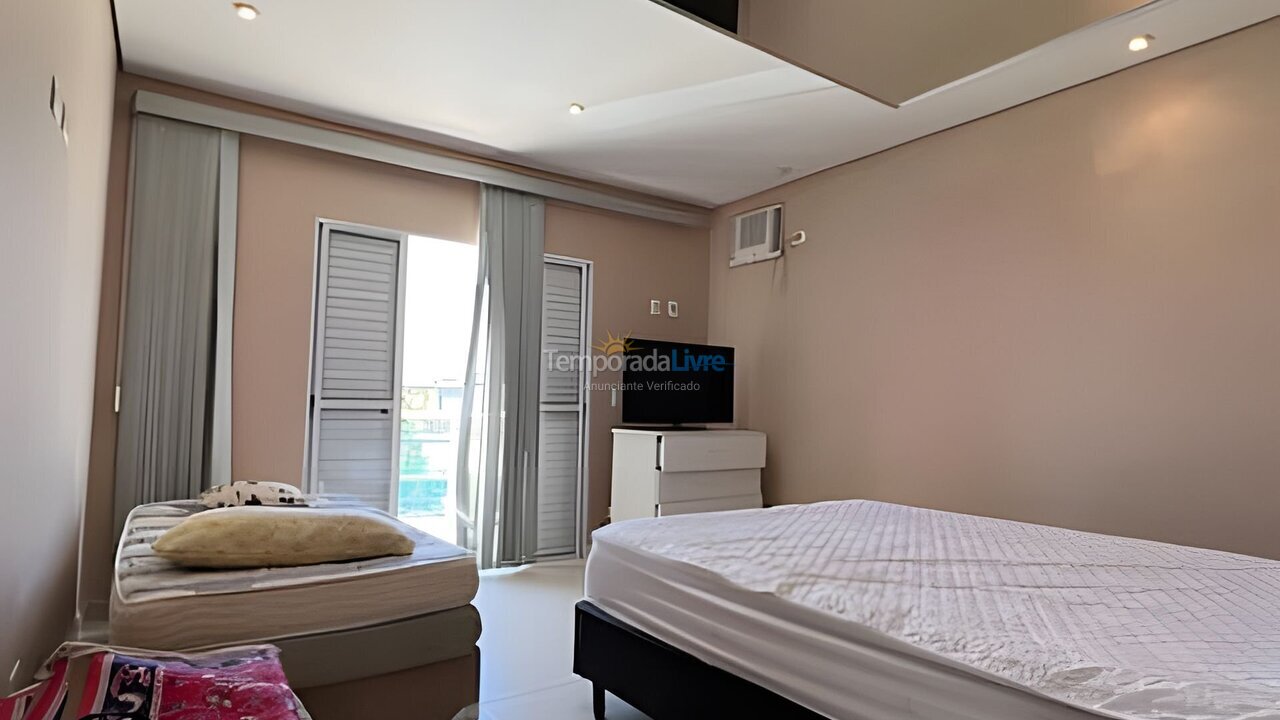 House for vacation rental in Bertioga (Condominio Morada da Praia)