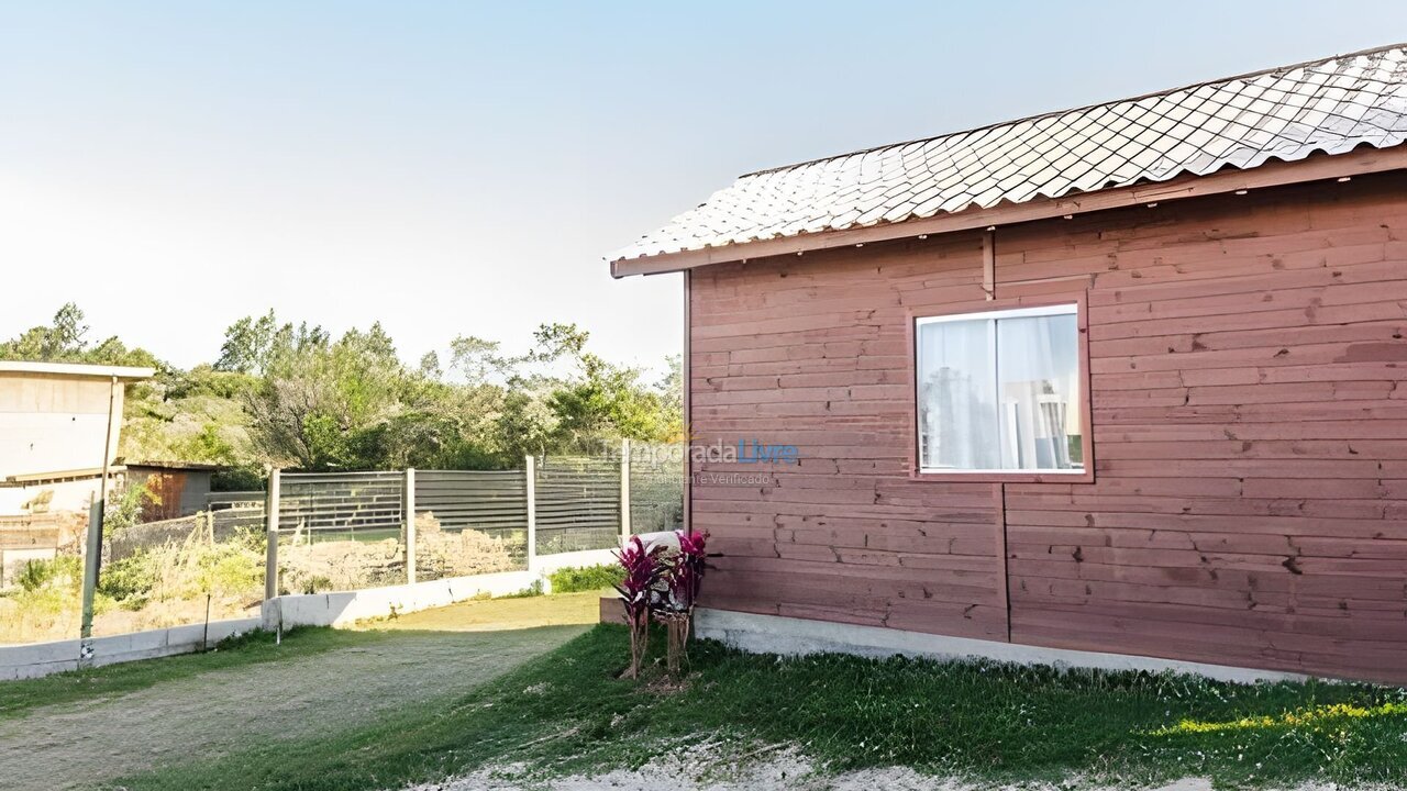 Casa para aluguel de temporada em Imbituba (Praia de Ibiraquera)