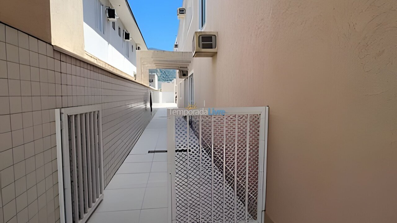 House for vacation rental in Bertioga (Condominio Morada da Praia)