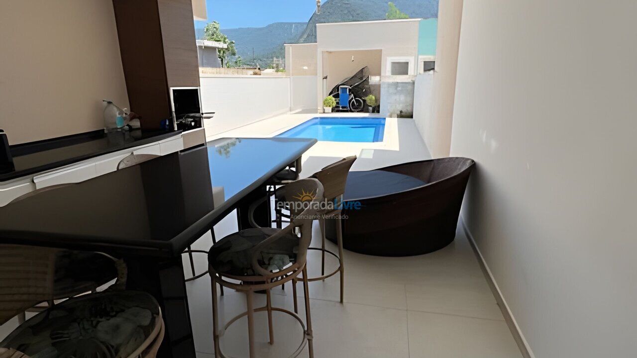 House for vacation rental in Bertioga (Condominio Morada da Praia)