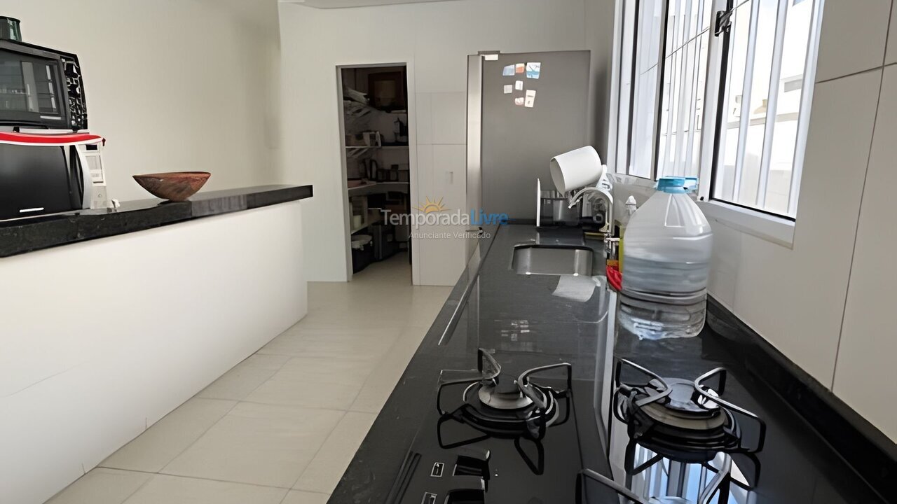 House for vacation rental in Bertioga (Condominio Morada da Praia)