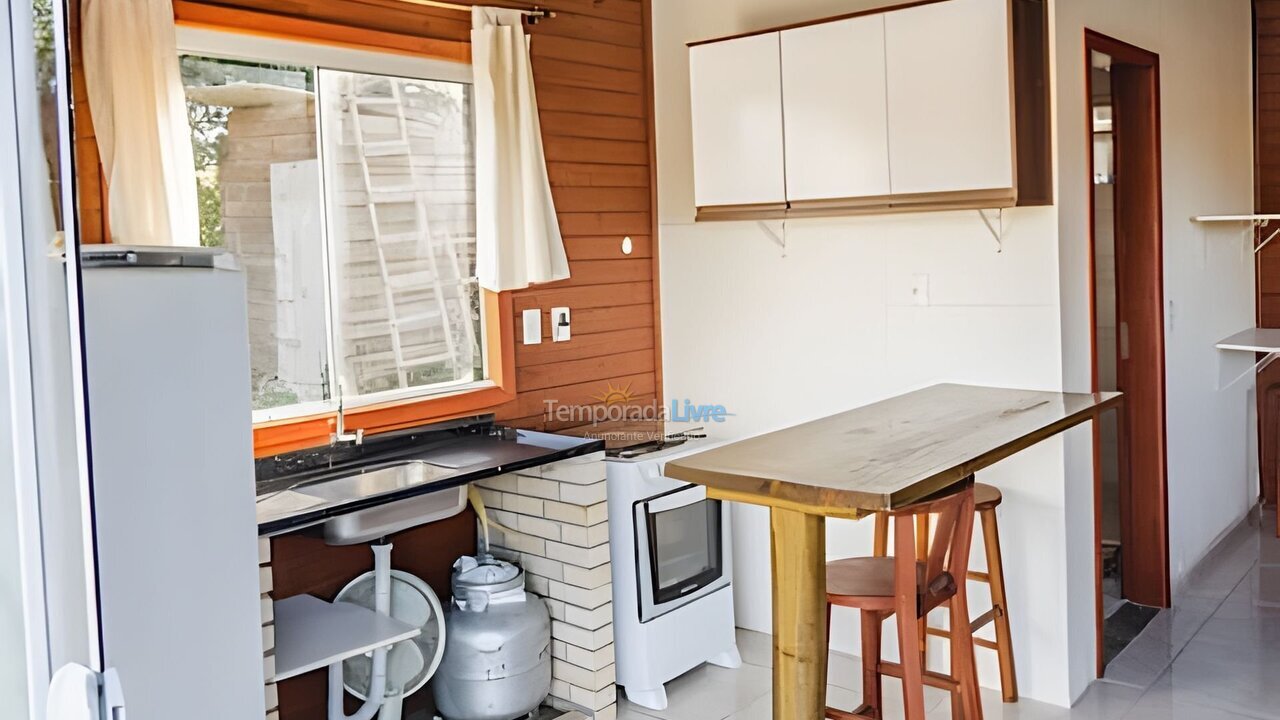 Casa para aluguel de temporada em Imbituba (Praia de Ibiraquera)