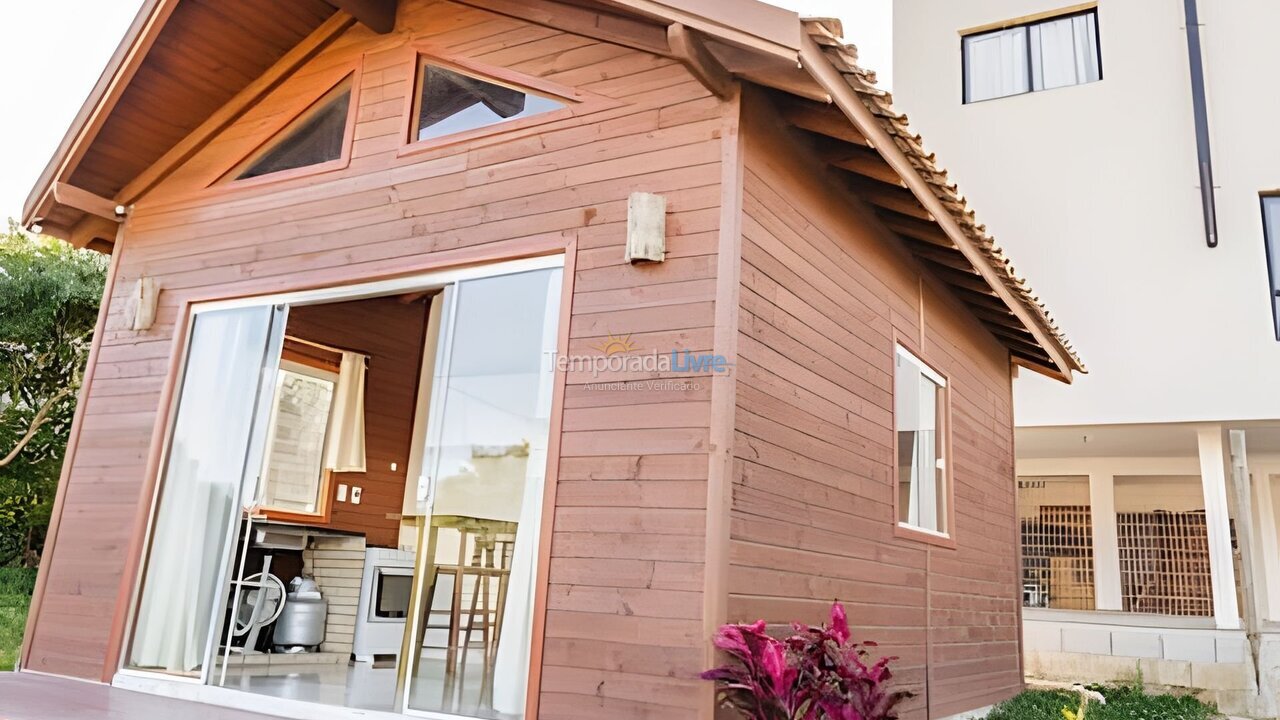 Casa para aluguel de temporada em Imbituba (Praia de Ibiraquera)