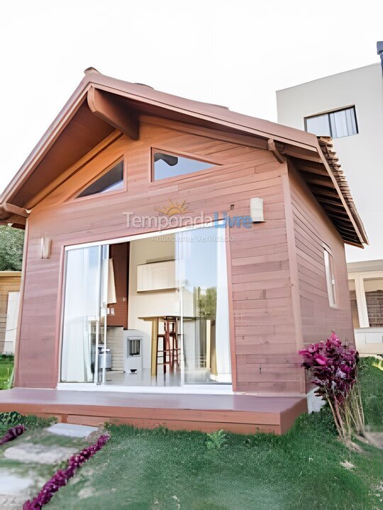 Casa para aluguel de temporada em Imbituba (Praia de Ibiraquera)