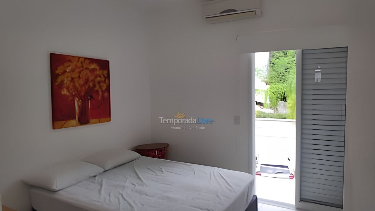 Casa para aluguel de temporada em São Sebastião (Maresias)