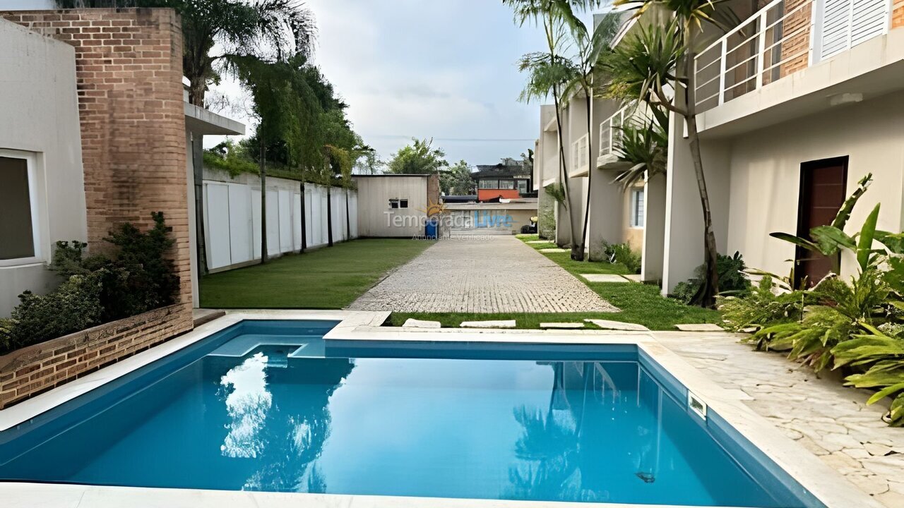 Casa para aluguel de temporada em São Sebastião (Maresias)