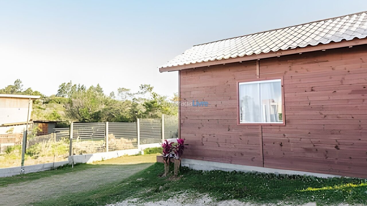 Casa para aluguel de temporada em Imbituba (Praia de Ibiraquera)