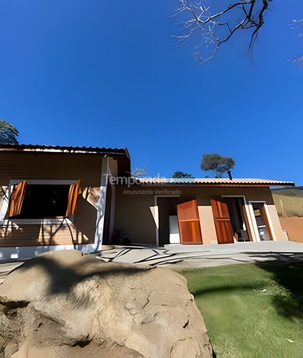 Casa para alquiler de vacaciones em Gonçalves (São Sebastião)