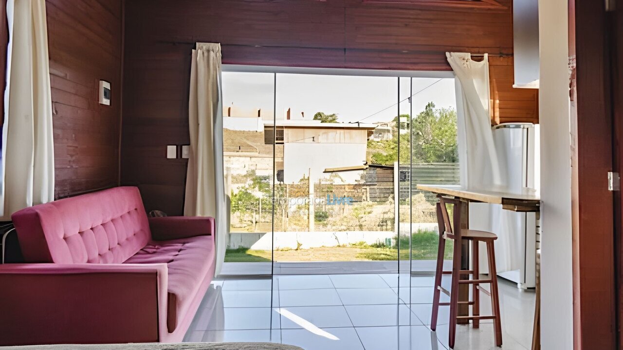 Casa para aluguel de temporada em Imbituba (Praia de Ibiraquera)