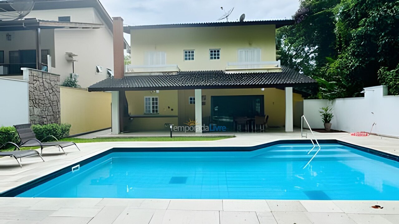 Casa para alquiler de vacaciones em Bertioga (São Lourenço da Serra)