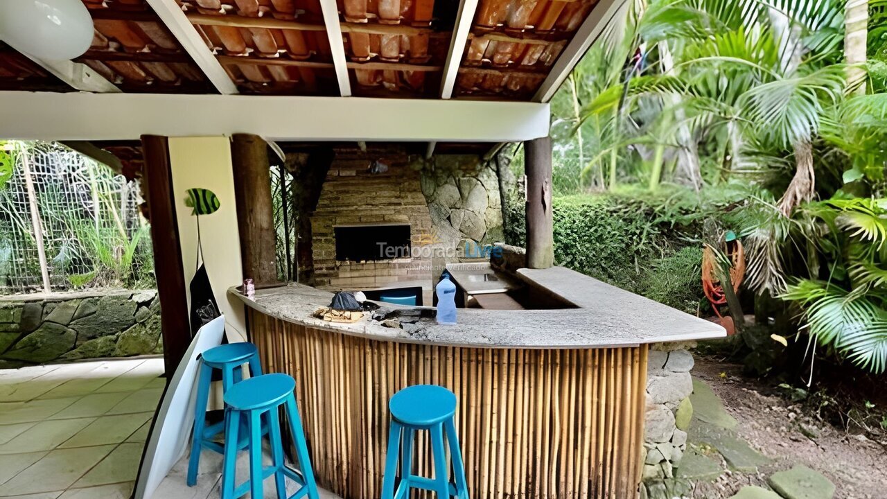 Casa para aluguel de temporada em São Sebastião (Juquehy)