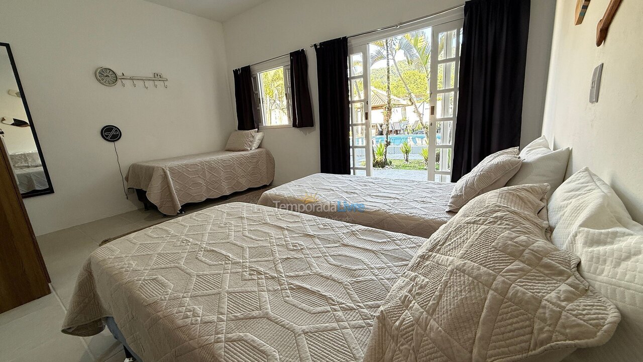 House for vacation rental in São Sebastião (Barra do Sahy)