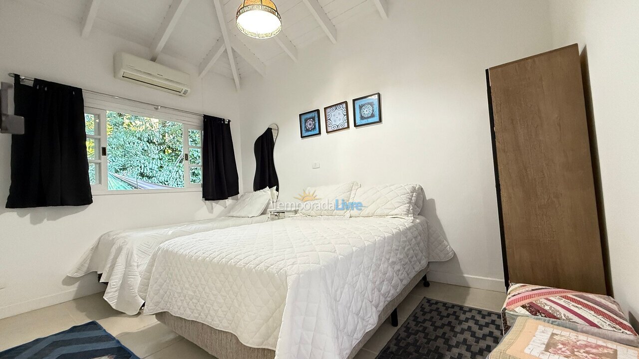 House for vacation rental in São Sebastião (Barra do Sahy)