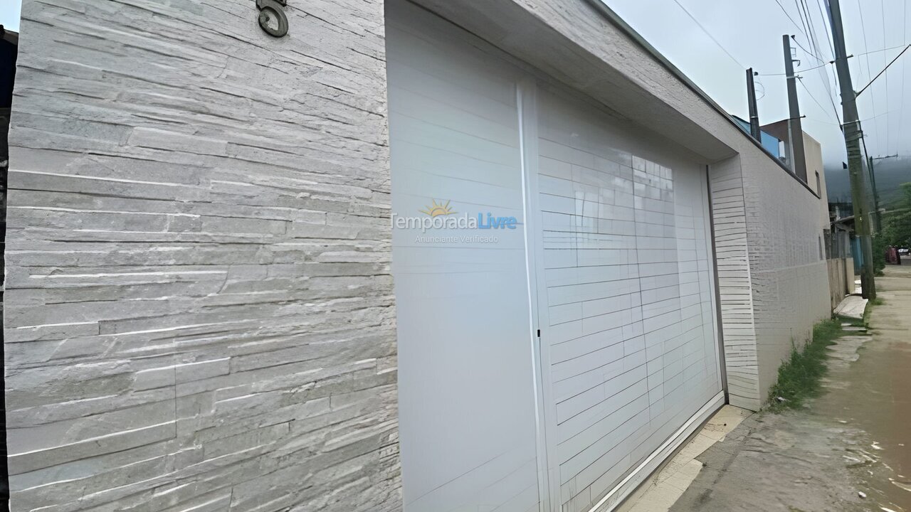 Casa para aluguel de temporada em São Sebastião (Praia do Saco)