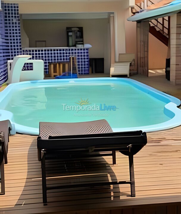 Casa para aluguel de temporada em São Sebastião (Praia do Saco)