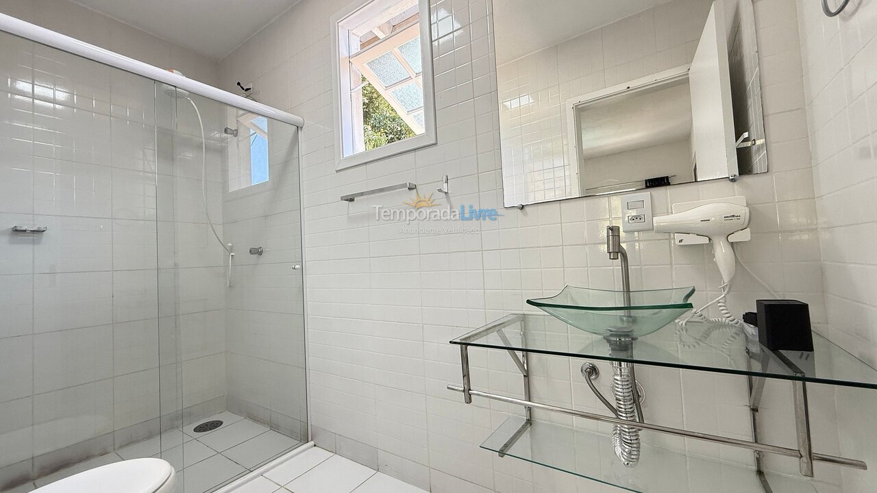 House for vacation rental in São Sebastião (Barra do Sahy)