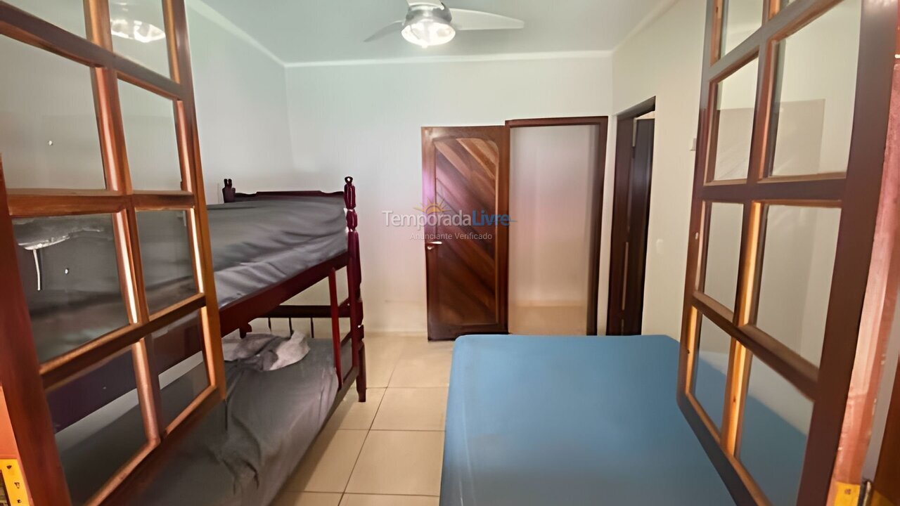 Casa para aluguel de temporada em São Sebastião (Praia do Saco)