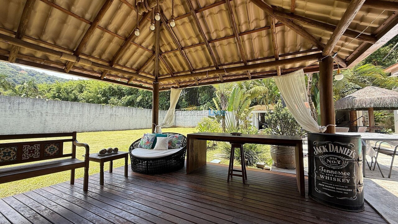 House for vacation rental in São Sebastião (Barra do Sahy)