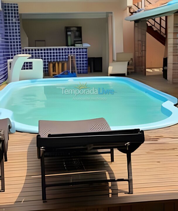 Casa para aluguel de temporada em São Sebastião (Praia do Saco)