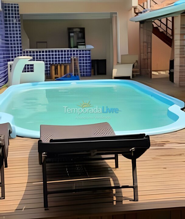 Casa para aluguel de temporada em São Sebastião (Praia do Saco)