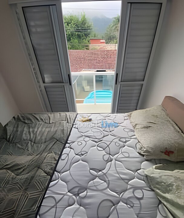 Casa para aluguel de temporada em São Sebastião (Praia do Saco)