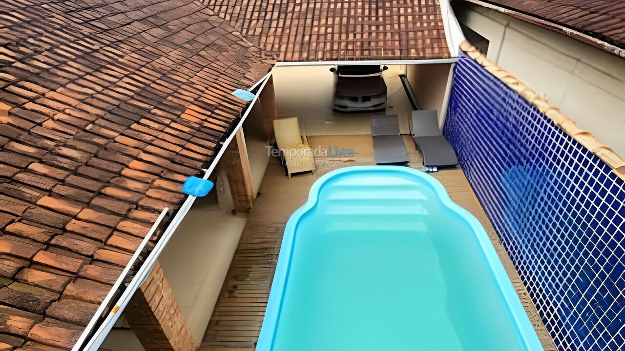 Casa para aluguel de temporada em São Sebastião (Praia do Saco)