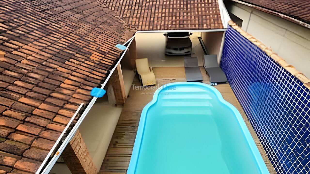 Casa para aluguel de temporada em São Sebastião (Praia do Saco)