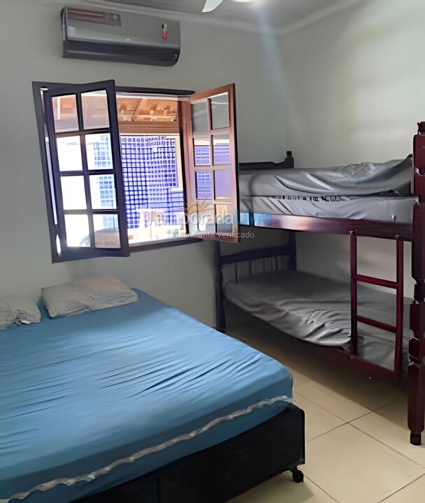 Casa para aluguel de temporada em São Sebastião (Praia do Saco)