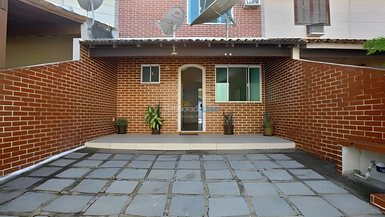 Casa para aluguel de temporada em Iguaba Grande (São Miguel)