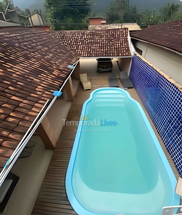 Casa para aluguel de temporada em São Sebastião (Praia do Saco)