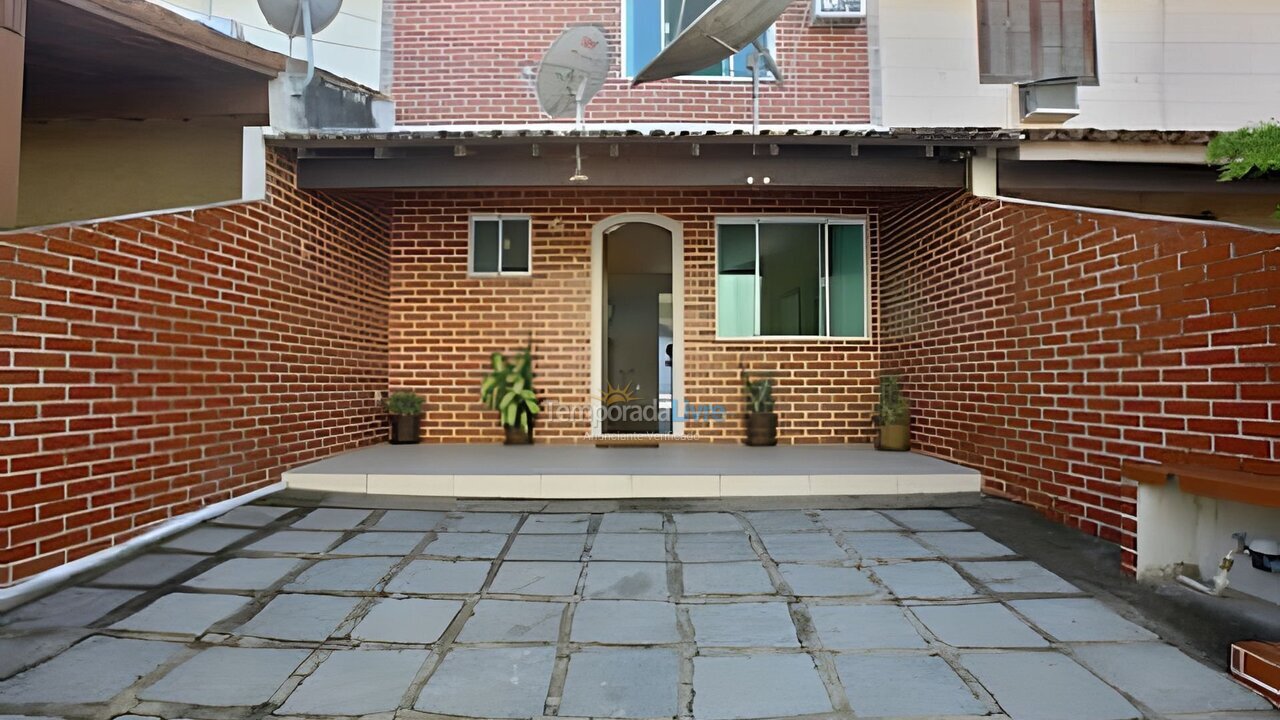 Casa para aluguel de temporada em Iguaba Grande (São Miguel)