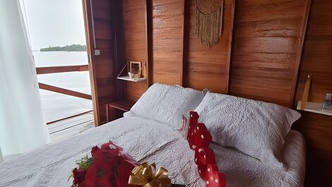 Floating House - Unique Experience