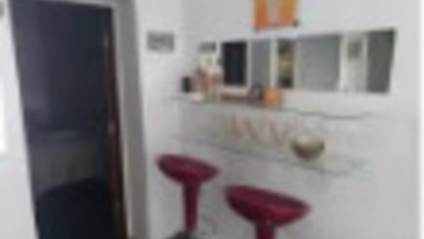 CONT 2220 - Casa espaçosa com piscina Floresta