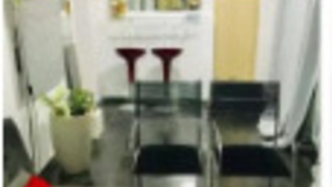 CONT 2220 - Casa espaçosa com piscina Floresta