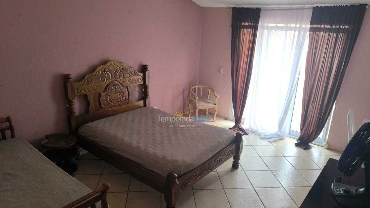 Casa para aluguel de temporada em Itanhaém (Cibratel II)