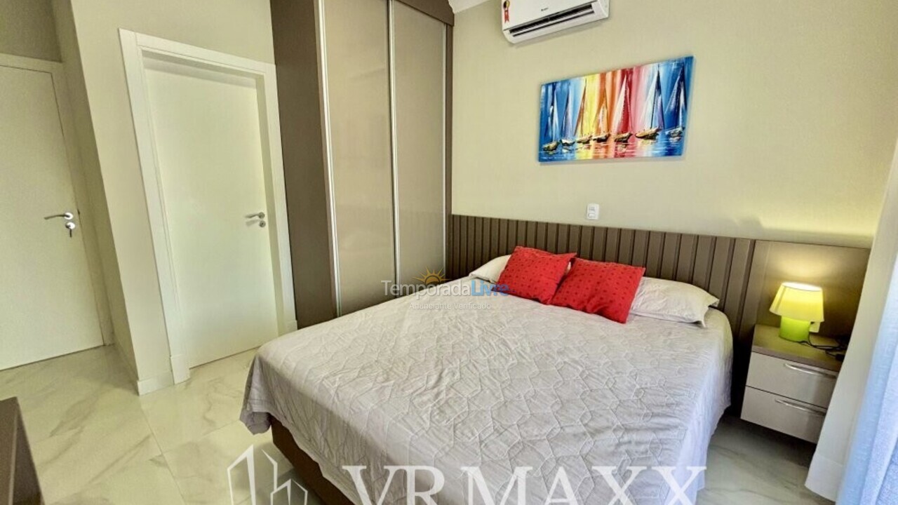 Apartment for vacation rental in Bombinhas (Mariscal)