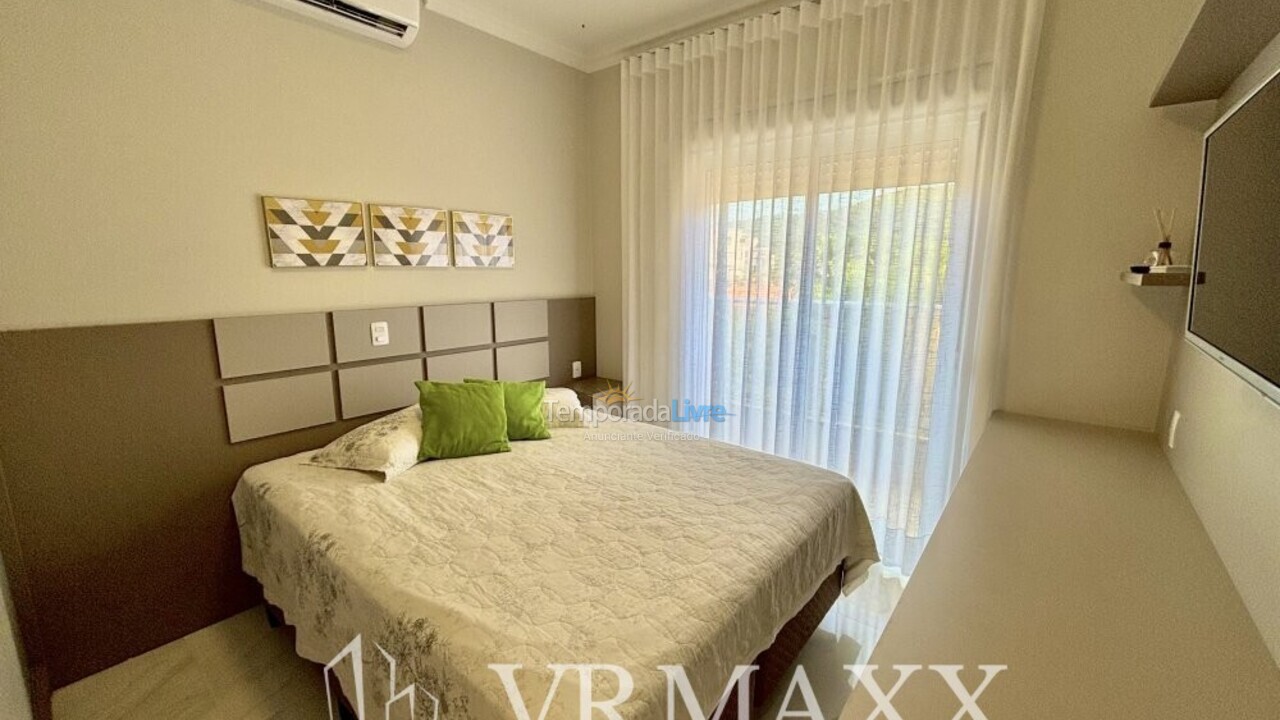 Apartment for vacation rental in Bombinhas (Mariscal)