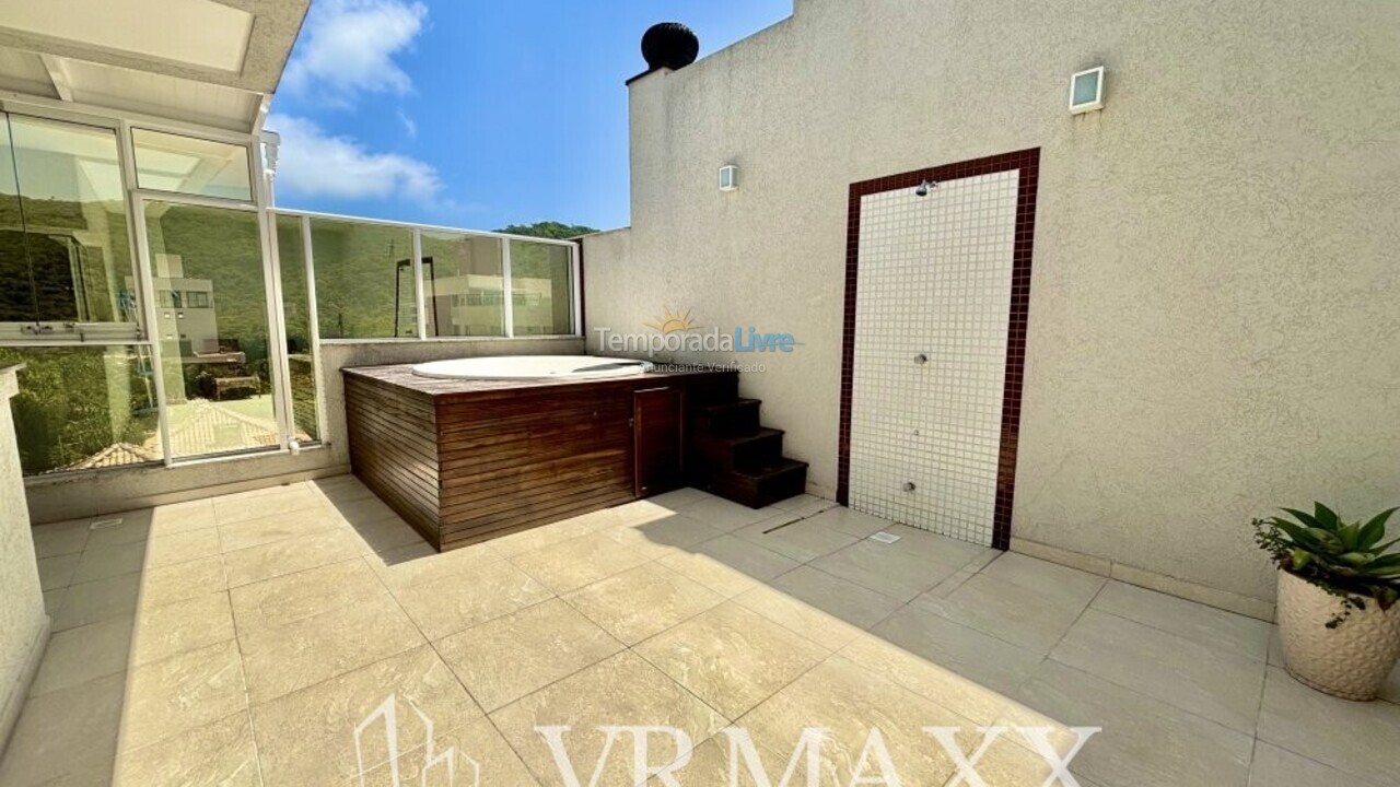 Apartment for vacation rental in Bombinhas (Mariscal)