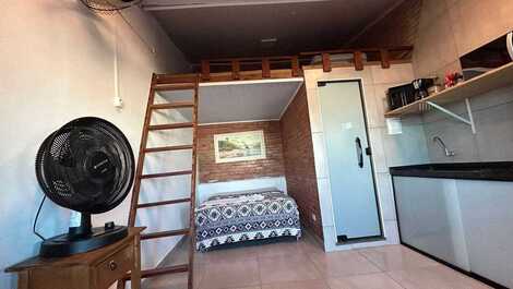 LOFT SOBRE LA ARENA FRENTE A PRAIA DO FORTE EN CABO FRIO