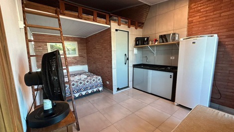 LOFT SOBRE LA ARENA FRENTE A PRAIA DO FORTE EN CABO FRIO