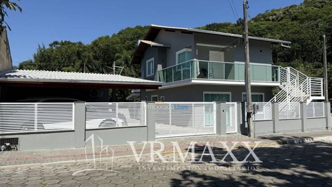 House for vacation rental in Bombinhas (Morrinhos)