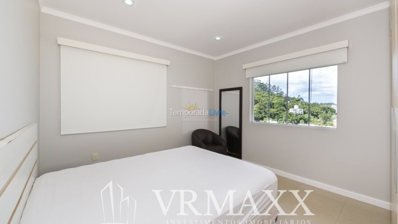 House for vacation rental in Bombinhas (Praia de Zimbros)