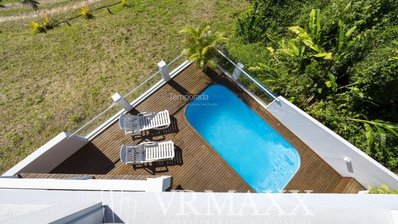 House for vacation rental in Bombinhas (Praia de Zimbros)