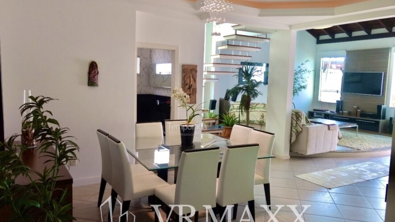 Casa para alquiler de vacaciones em Bombinhas (Mariscal)