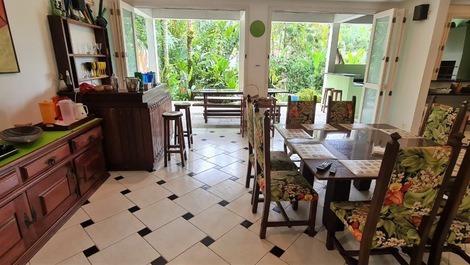 CASA 7 DORM. 2 ST. DESLUMBRANTE E ACONCHEGANTE