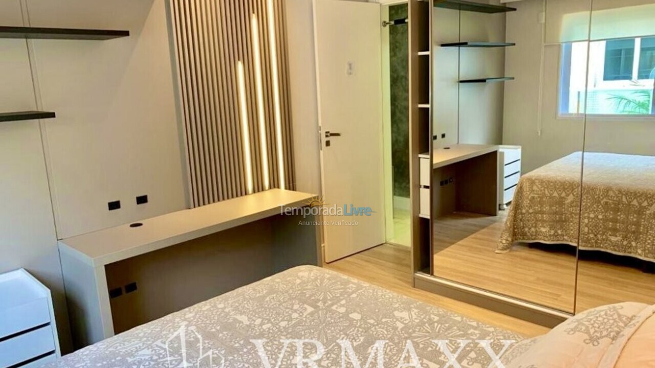 Apartamento para aluguel de temporada em Bombinhas (Praia de Bombas)