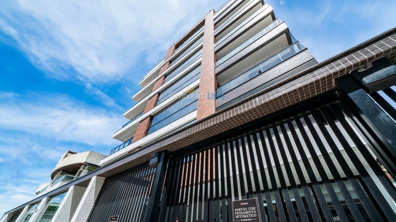 Apartamento para aluguel de temporada em Bombinhas (Praia de Bombas)